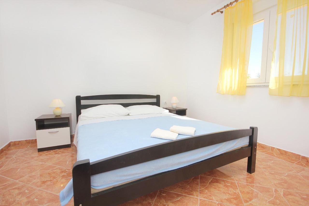 Apartments By The Sea Vlasici, Pag - 9324 Exteriör bild
