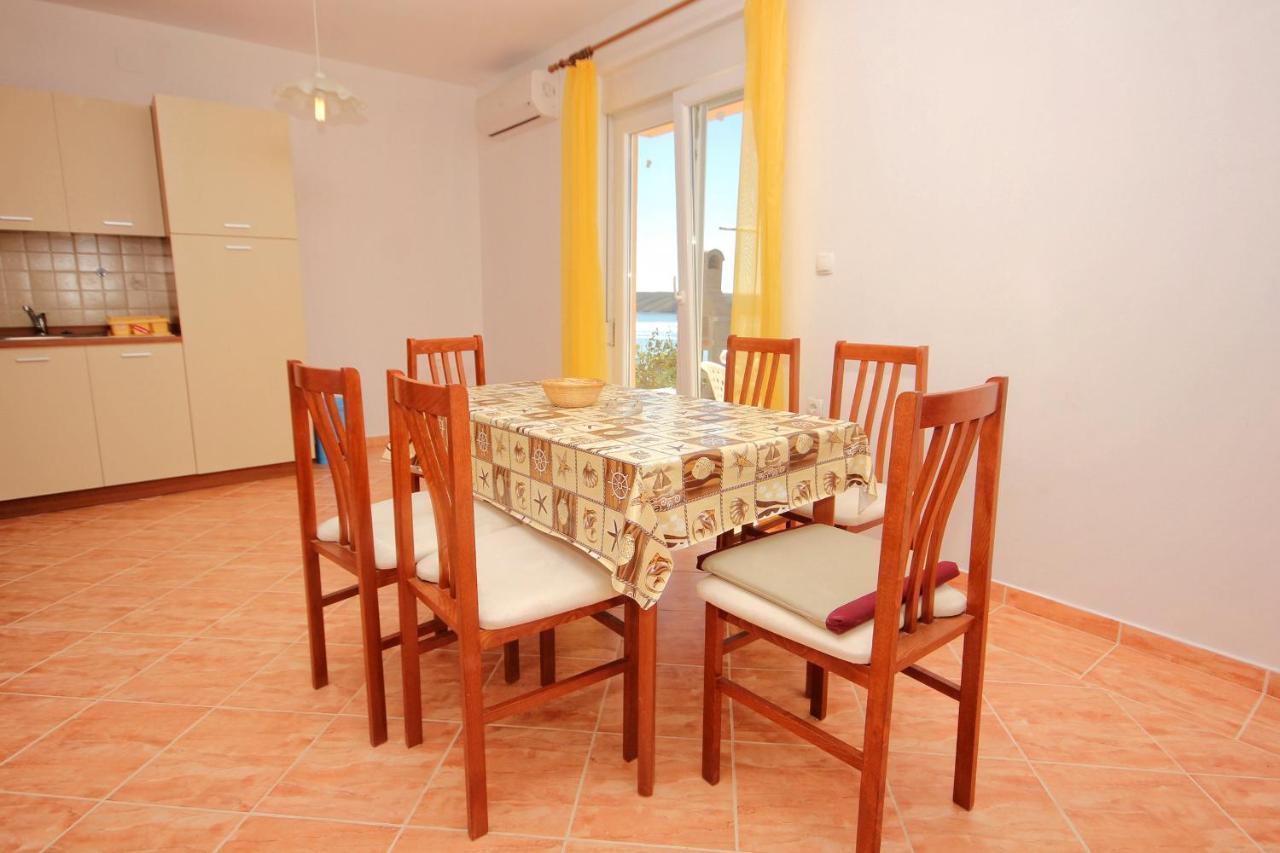 Apartments By The Sea Vlasici, Pag - 9324 Exteriör bild