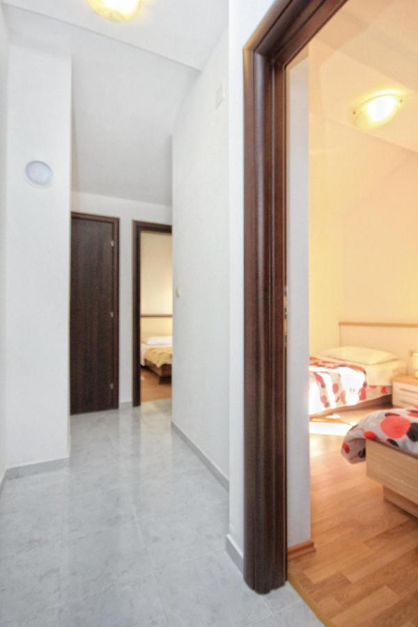 Apartments By The Sea Vlasici, Pag - 9324 Exteriör bild