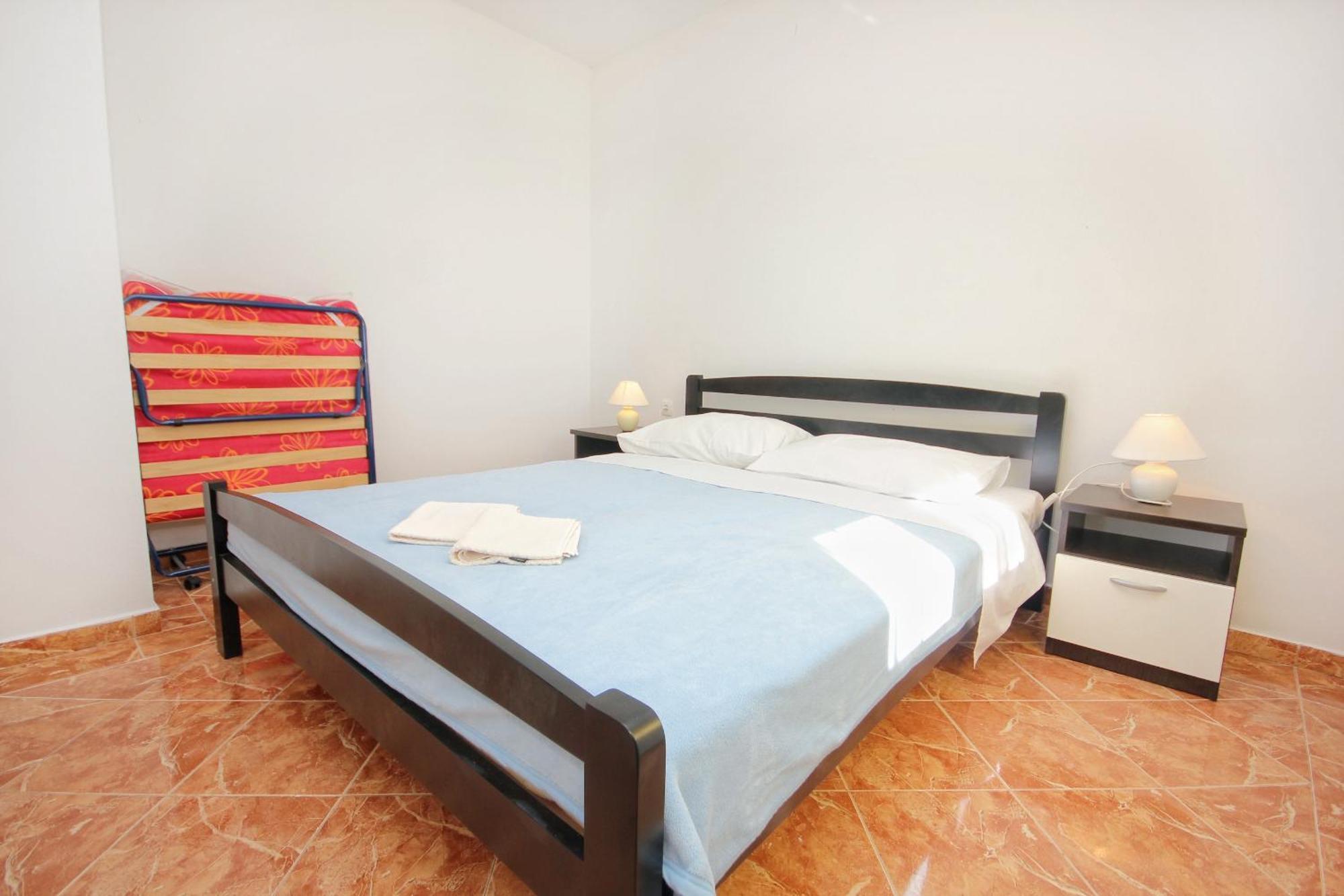 Apartments By The Sea Vlasici, Pag - 9324 Rum bild