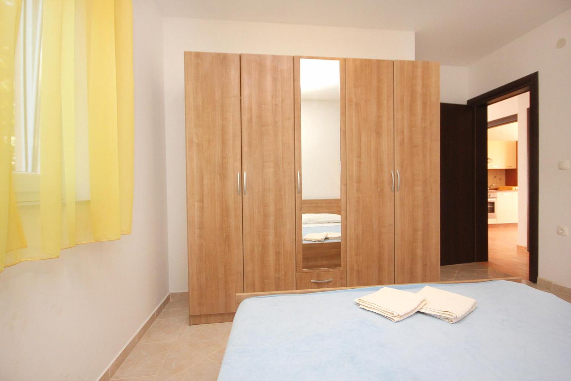 Apartments By The Sea Vlasici, Pag - 9324 Rum bild